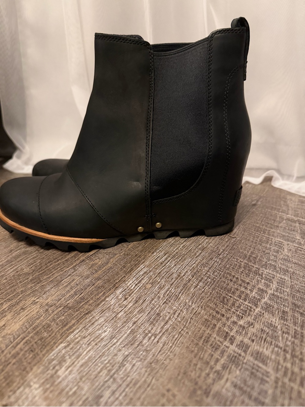 Sorel | Black Leather Wedge Ankle Boots | Waterproof - Picture 3 of 12